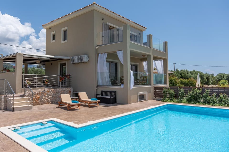 Aleli Villas with Tennis Court Villa in Cephalonia