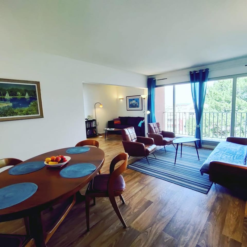 Spacious apartment near the sea Apartment in Arcachon