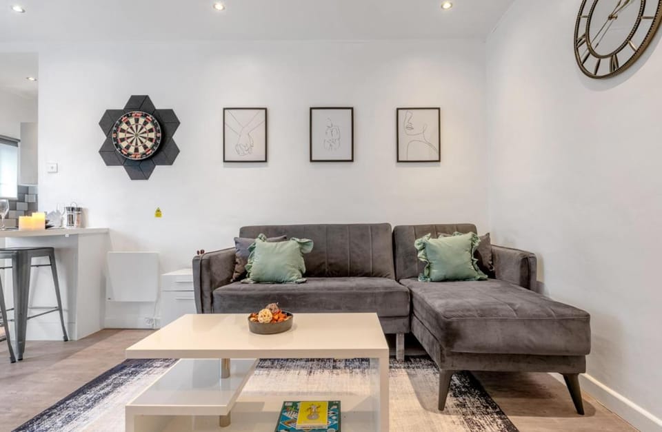 DD Apartment 2 - Free Parking - Fast WifI Apartment in South Derbyshire District