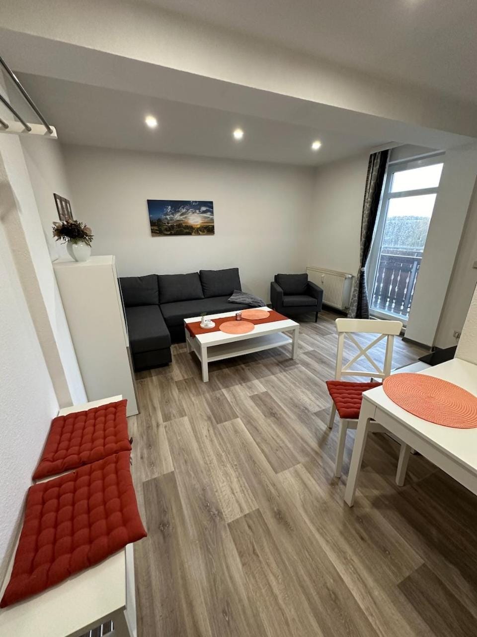 Living room, Seating area