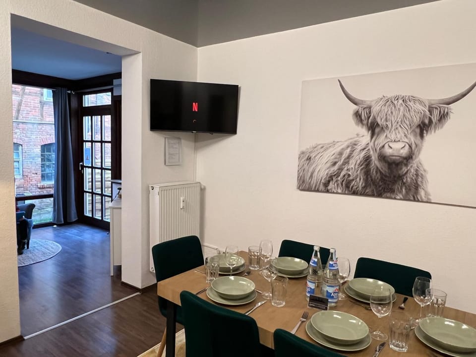 TV and multimedia, Dining area