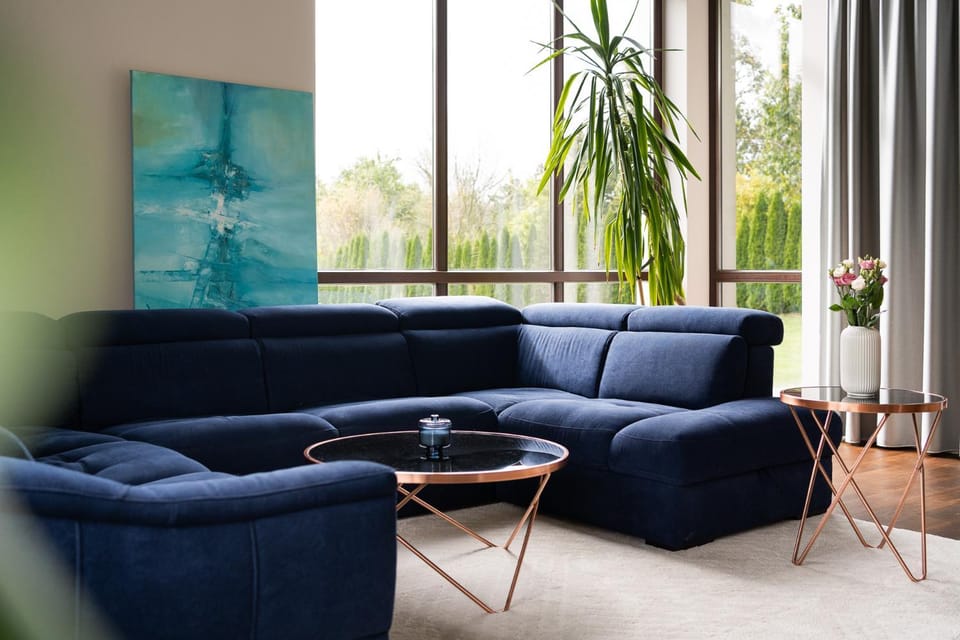 Communal lounge/ TV room, Living room, Seating area
