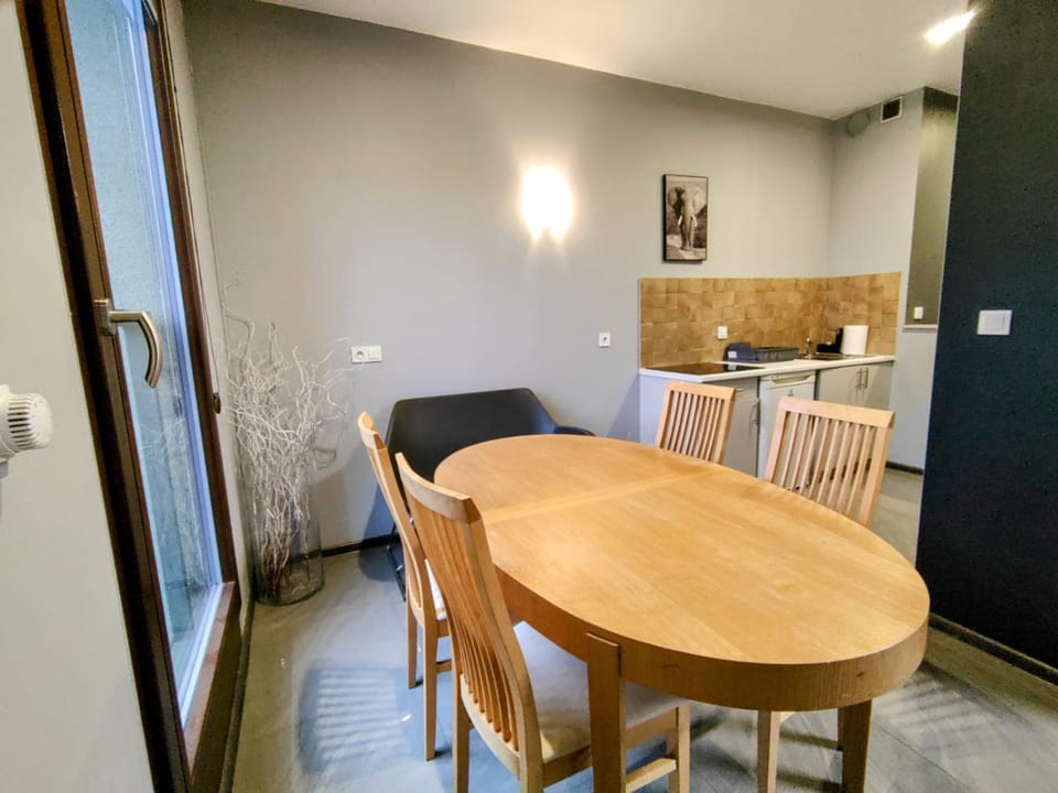 Kolejowa Komfort z parkingiem Apartment in Warsaw