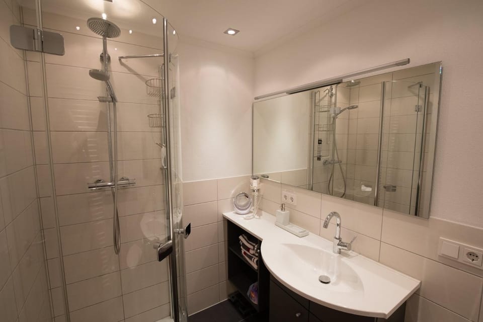 Bathroom, Living room