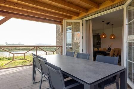 Hello Zeeland - Vakantiewoning Knuitershoek 64 House in Zeeland, Netherlands