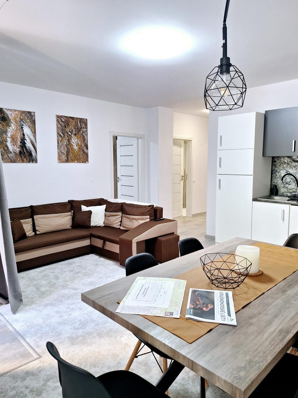 TV and multimedia, Kitchen or kitchenette, Living room, Seating area, Dining area, dishwasher, microwave, oven