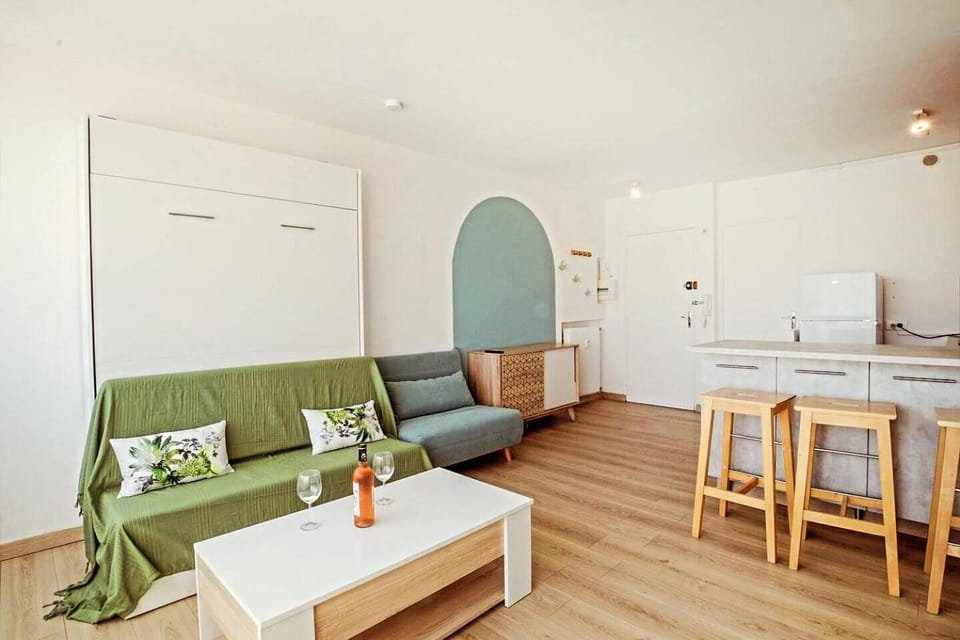 Le Hyérois Studio Apartment in Hyères