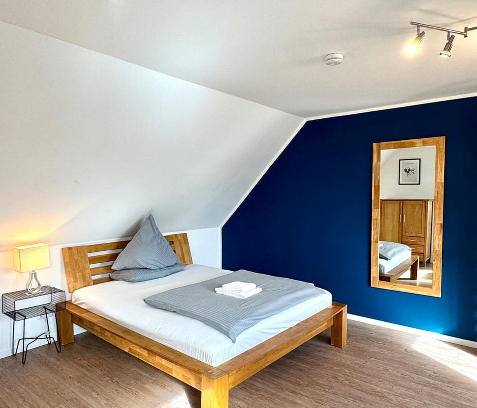 Bed, Bedroom