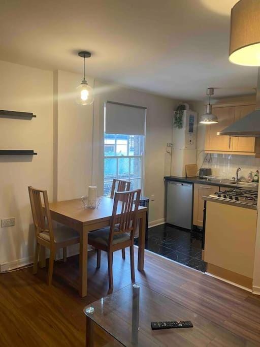 Bright 2BR Gem near Oxford St! Apartment in London Borough of Islington