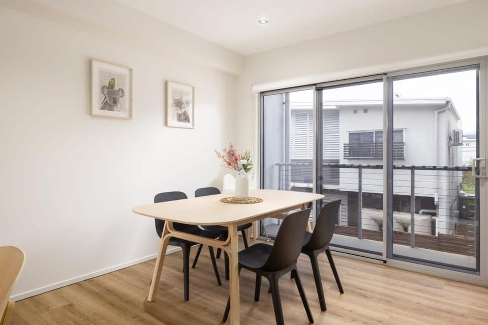 Renov Peaceful 3BR Morningside Gem: Cozy Retreat House in Brisbane