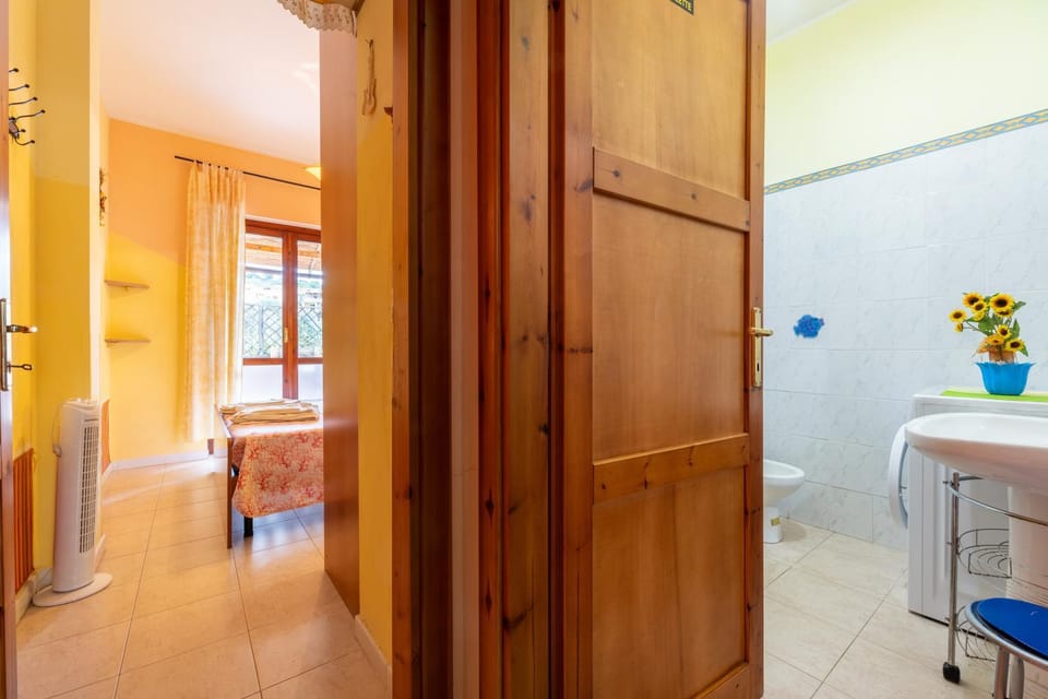 Bathroom, Living room