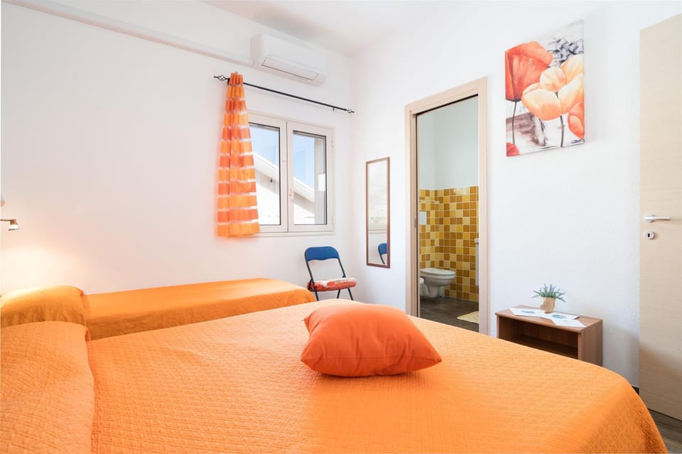 Property building, Living room, Bedroom