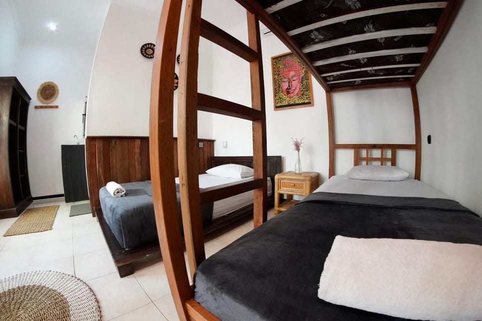 Jepun Villas 10 - One Bedroom with 3 beds and kitchen Apartment in Bali