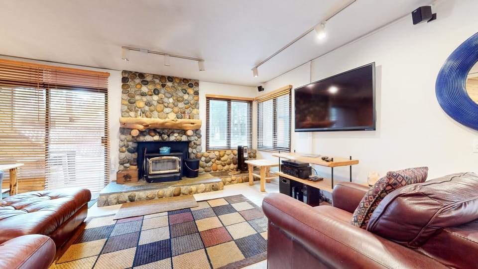 Wildflower #51 condo Apartment in Mammoth Lakes
