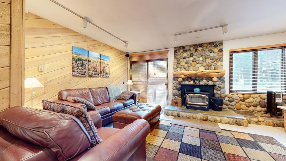 Wildflower #51 condo Apartment in Mammoth Lakes