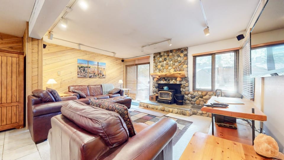 Wildflower #51 condo Apartment in Mammoth Lakes