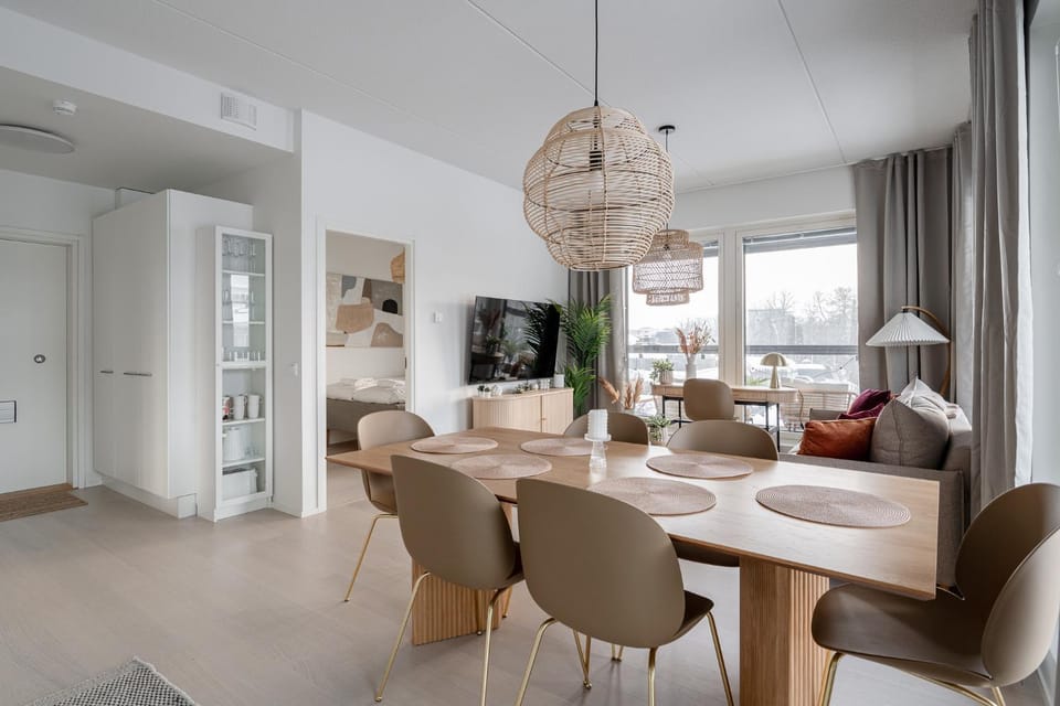 Living room, Seating area, Dining area
