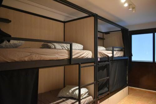 Bed, Bedroom, bunk bed