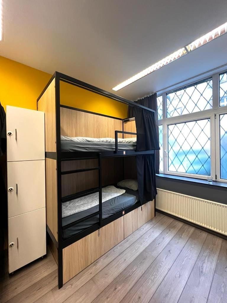 Bed, Bedroom, bunk bed