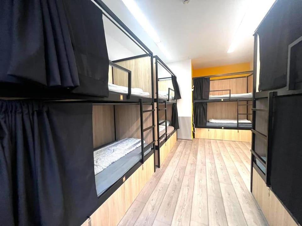 Bed, Bedroom, bunk bed