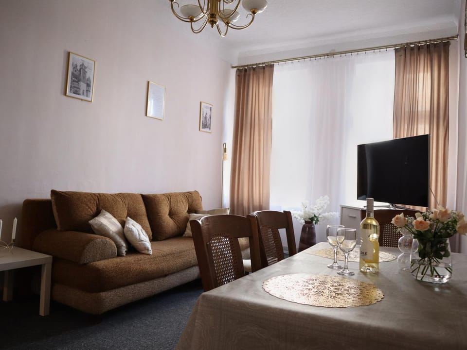 555 Flat - 55 m² mieszkanie, 5 min - Dworzec Główny Apartment in Krakow