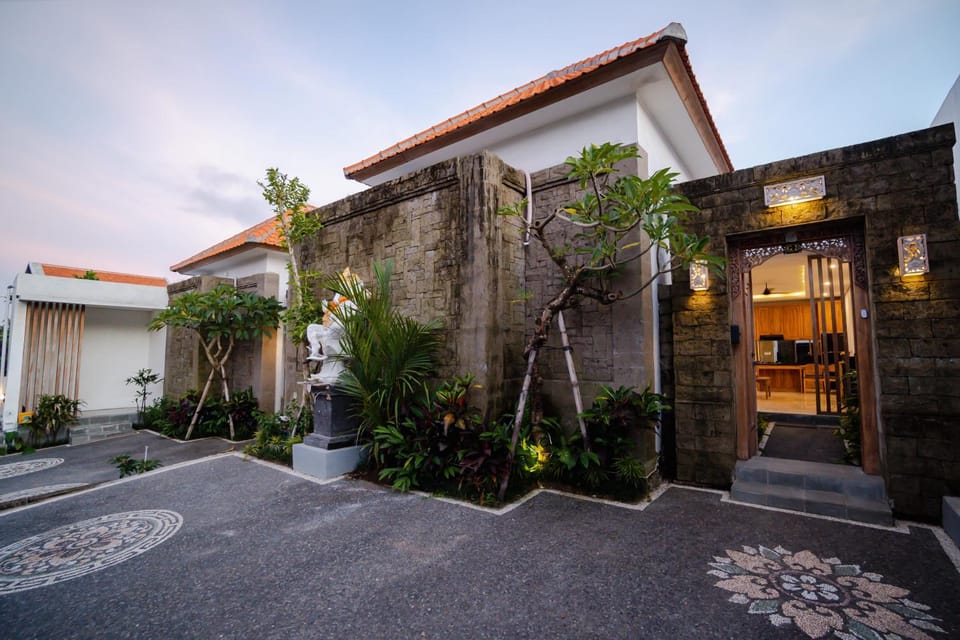 Gyanesh Villa Inn in Blahbatuh