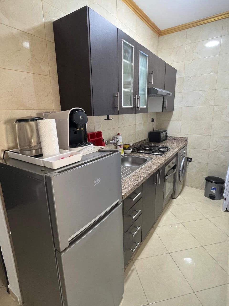 Coffee/tea facilities, Kitchen or kitchenette, minibar, oven, stove, toaster, washing machine