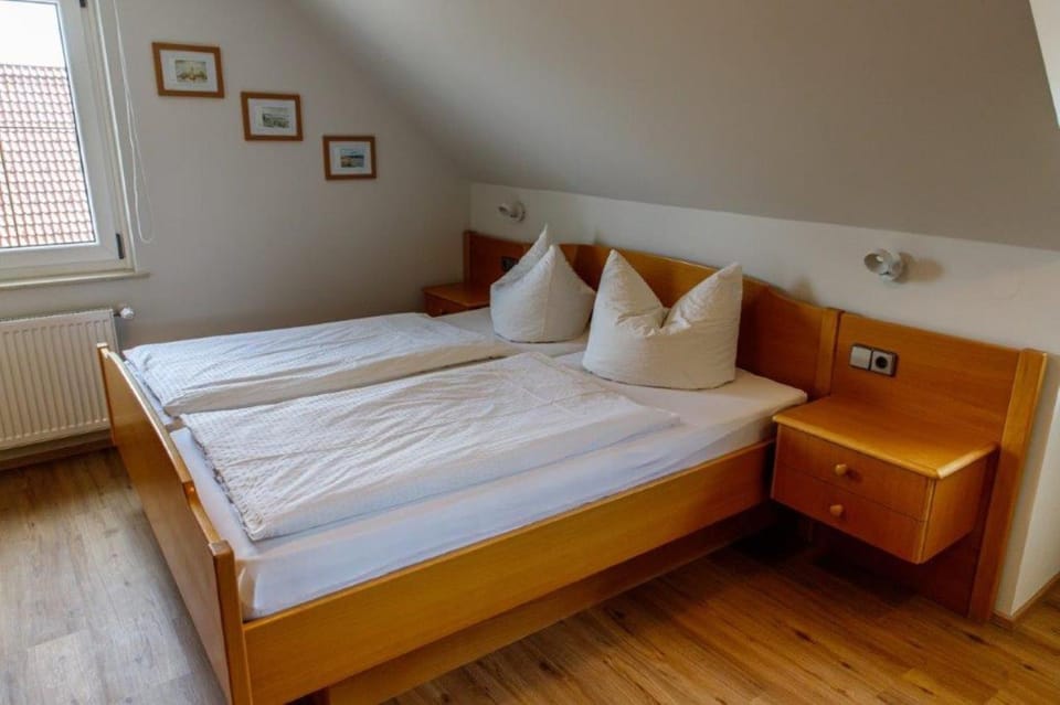 Property building, Living room, Bedroom