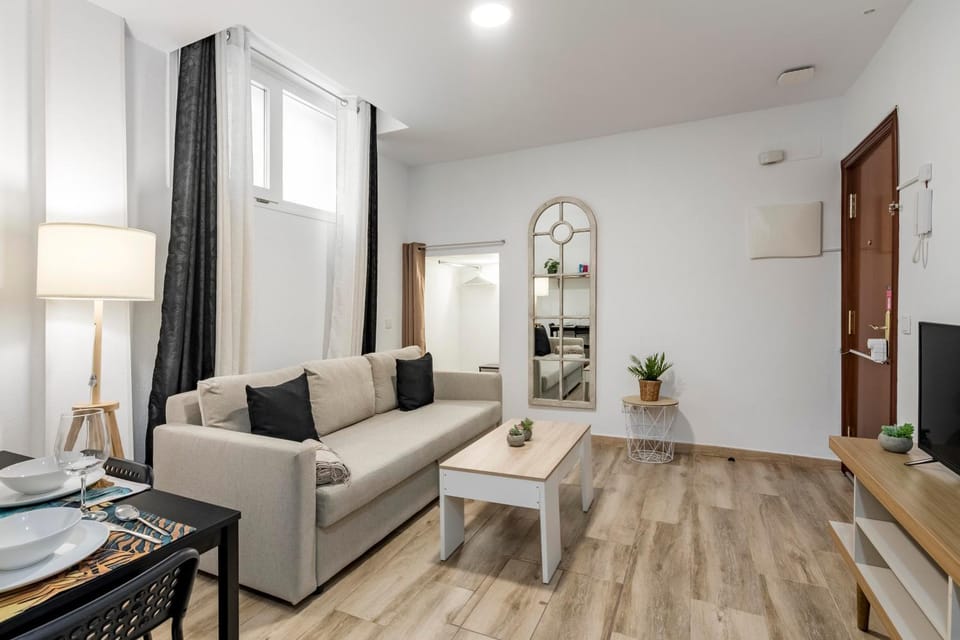 Communal lounge/ TV room, TV and multimedia, Living room