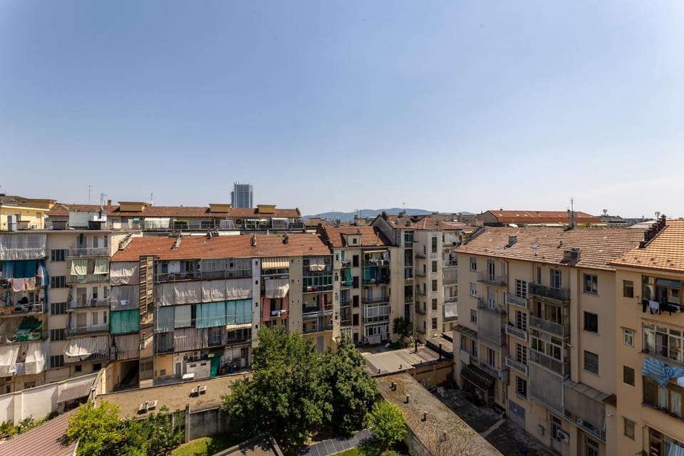 Property building, Day, Neighbourhood, City view, Street view, Location