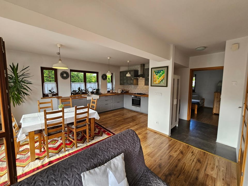 Kitchen or kitchenette, Living room, Seating area