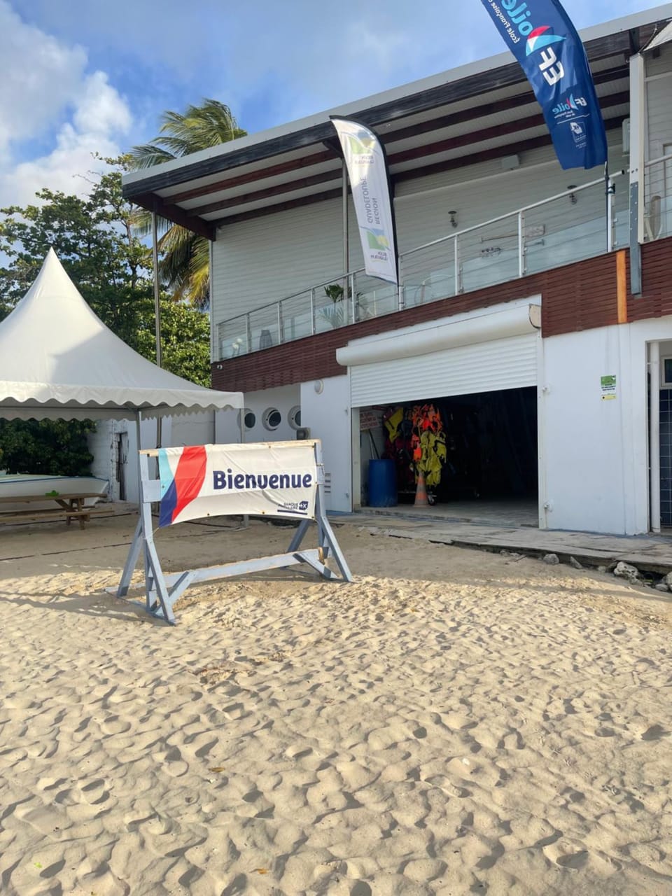 Plage St-Anne T2 duplex sans vue Apartment in Sainte-Anne