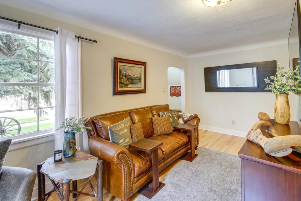 Charming Hamilton Hideaway: Half-Mi to Main St! House in Hamilton