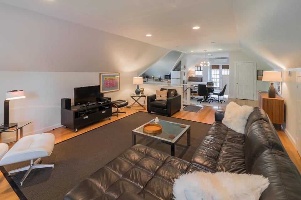 The Carriage House Loft Apartment in Kingston