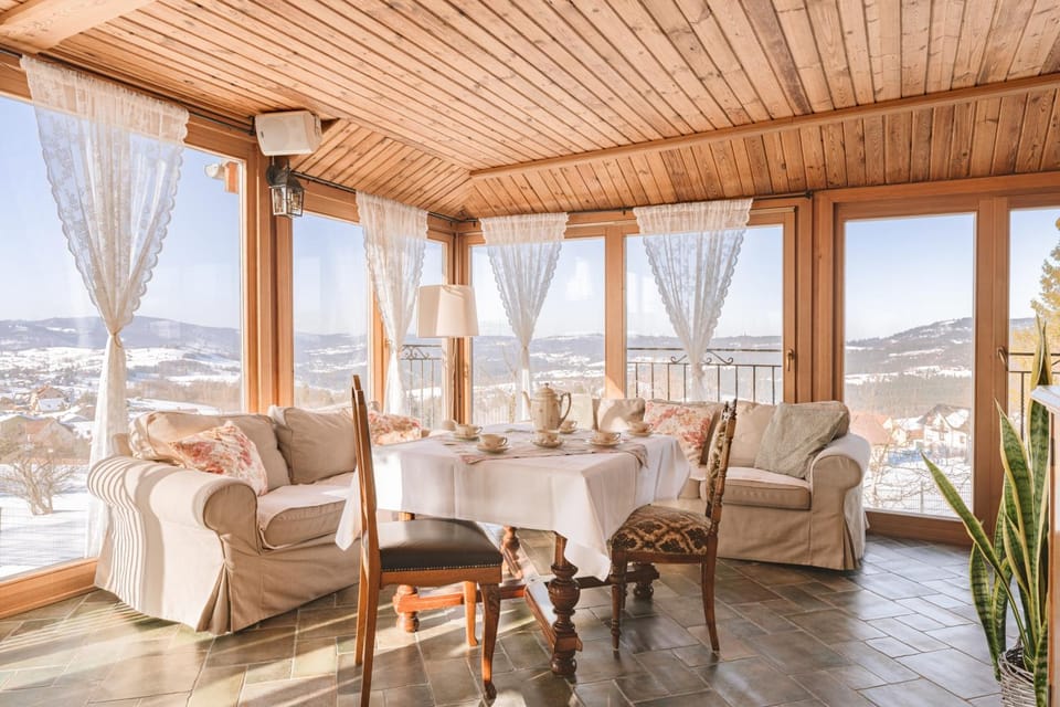 Natural landscape, Winter, View (from property/room), Balcony/Terrace, Seating area, Dining area, Mountain view, Internal: Not applicable to any particular room