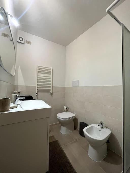 Toilet, Bathroom, bidet