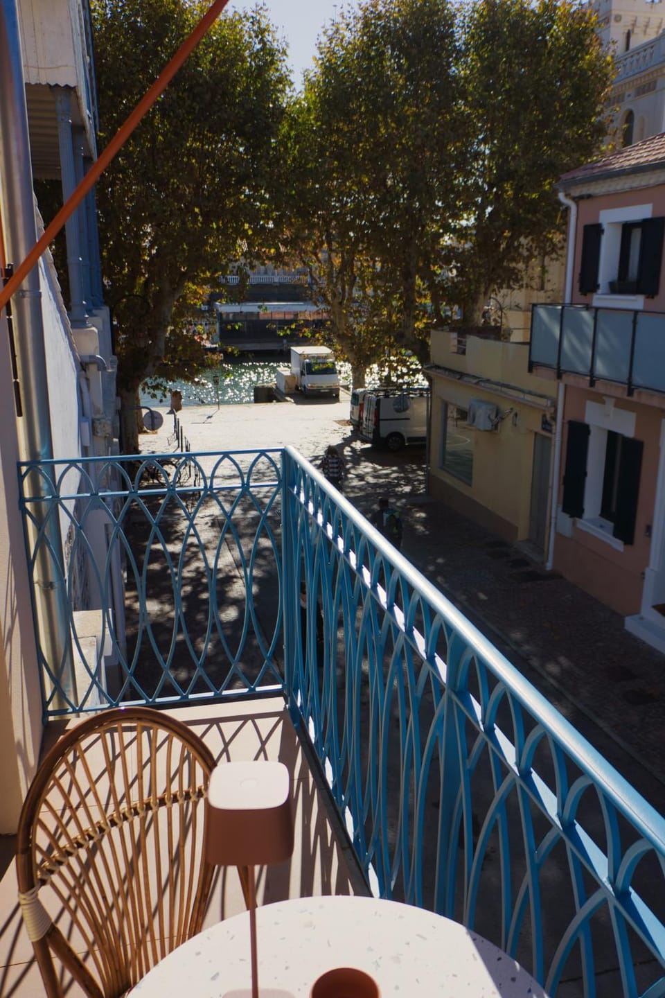 Property building, View (from property/room), Balcony/Terrace, Location