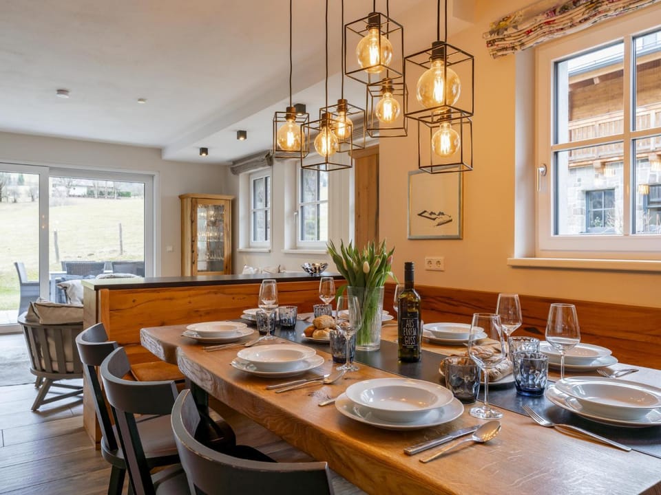 Living room, Dining area