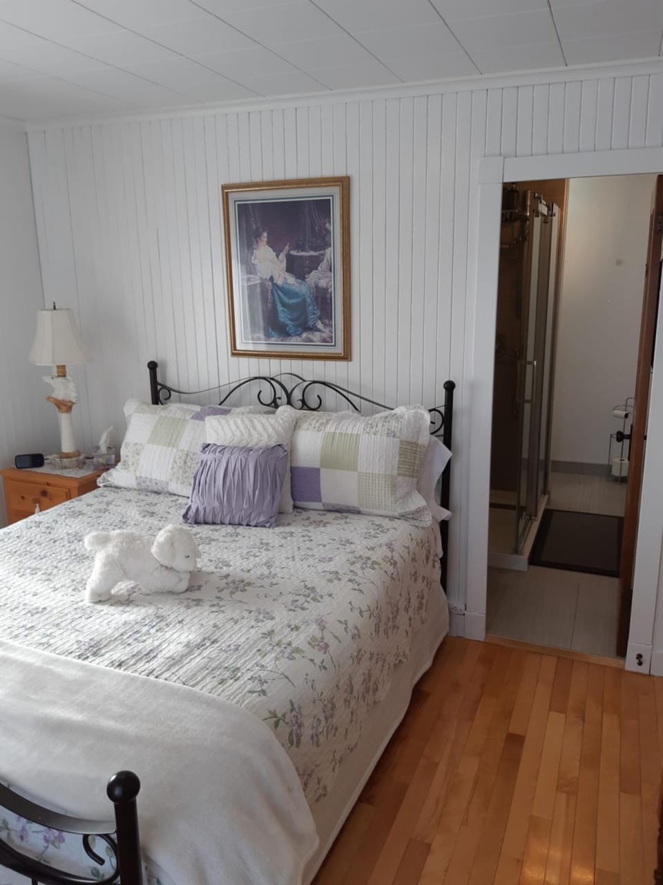 Bed, Garden view, River view