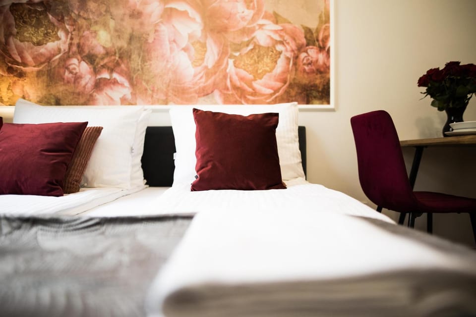 Bed, Photo of the whole room