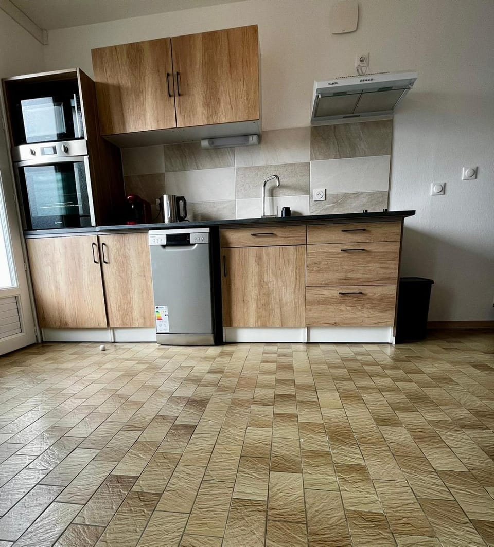 Coffee/tea facilities, Kitchen or kitchenette, dishwasher, minibar, pet friendly, stove, toaster