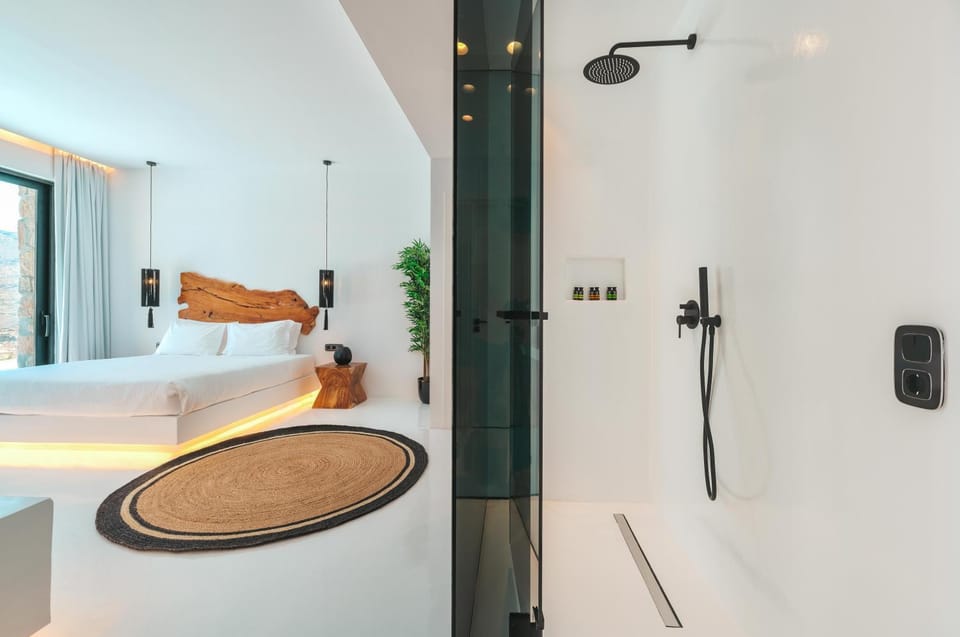 Bathroom, Bedroom