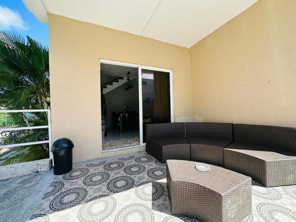 Balcony/Terrace, Seating area