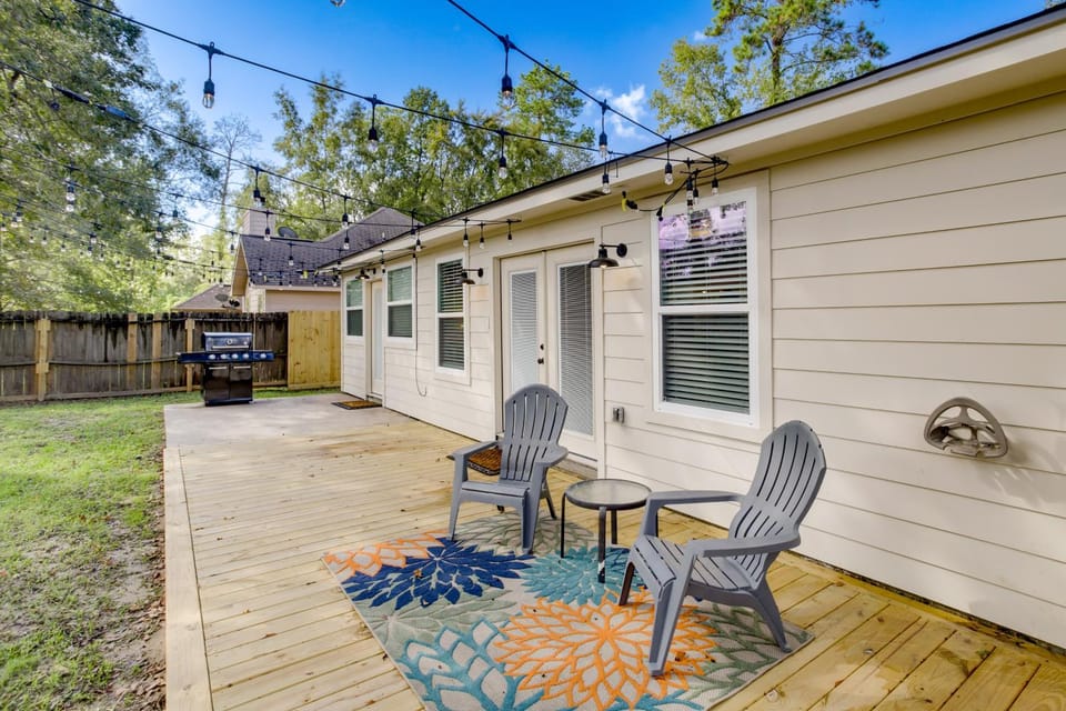 Dog-Friendly Home in The Woodlands w/ Fenced Yard! House in Texas