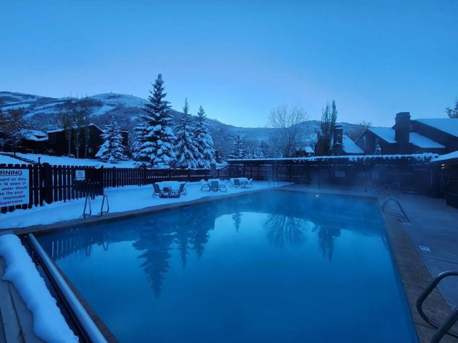 Beautiful home with 1bedroom and huge open loft House in Park City