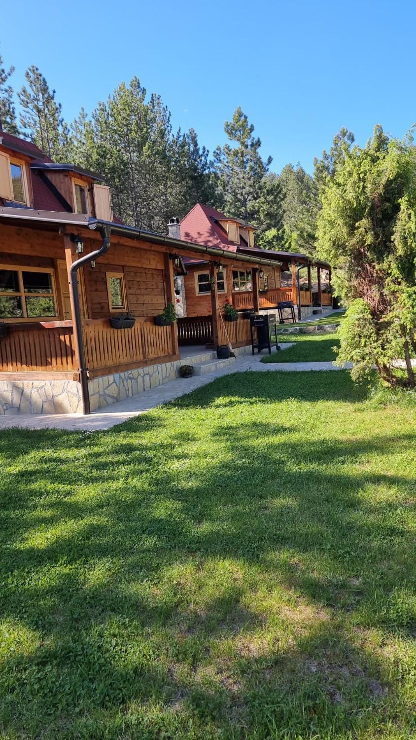Brvnare Golo Brdo House in Zlatibor District, Serbia