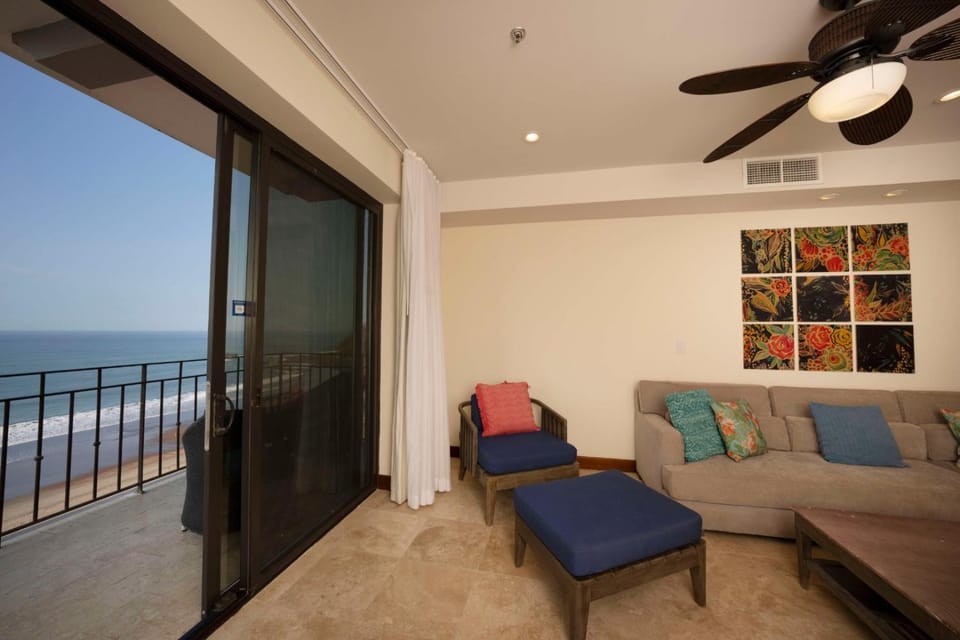 Patio, Day, Natural landscape, View (from property/room), Balcony/Terrace, Living room, Seating area, Sea view