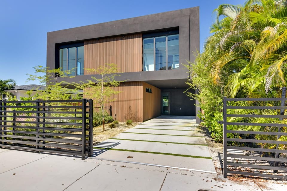 Modern Miami Home w/ Pool 1 Mi to Design District! House in Miami