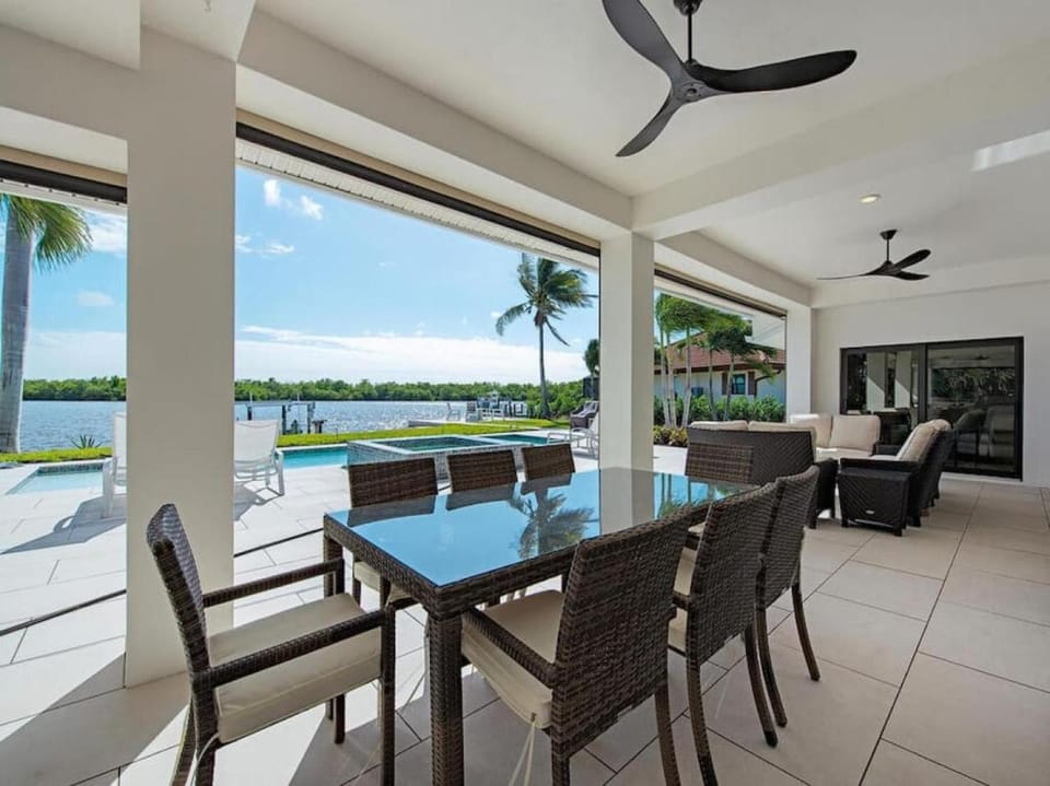 Secluded Bayfront Haven House in Bonita Springs
