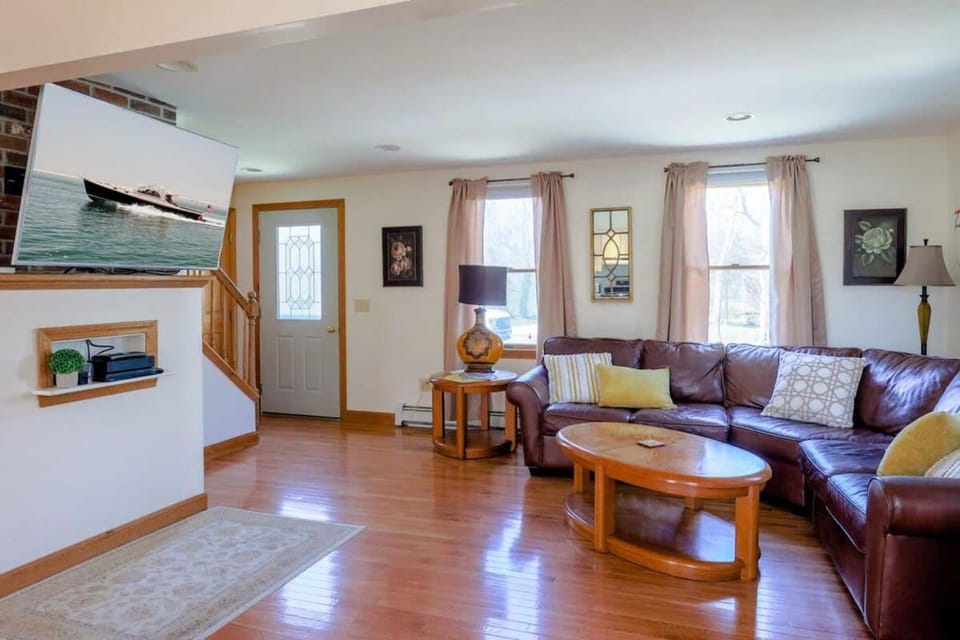 Stay On The Cape Vacation Rentals: Book Eastham Plenty Of Room For Entire Family House in North Eastham